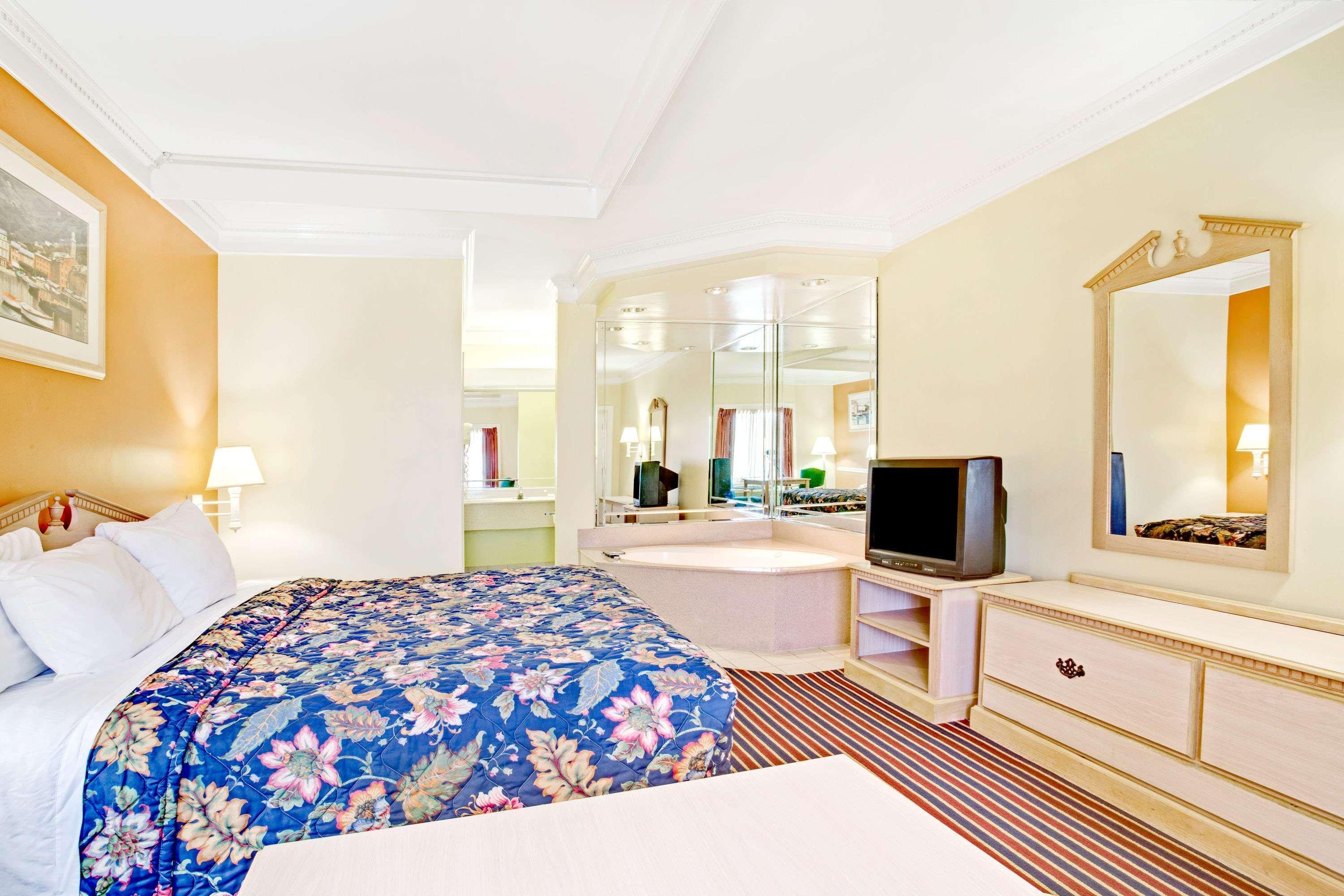 Days Inn By Wyndham Kingsland Ga Екстериор снимка